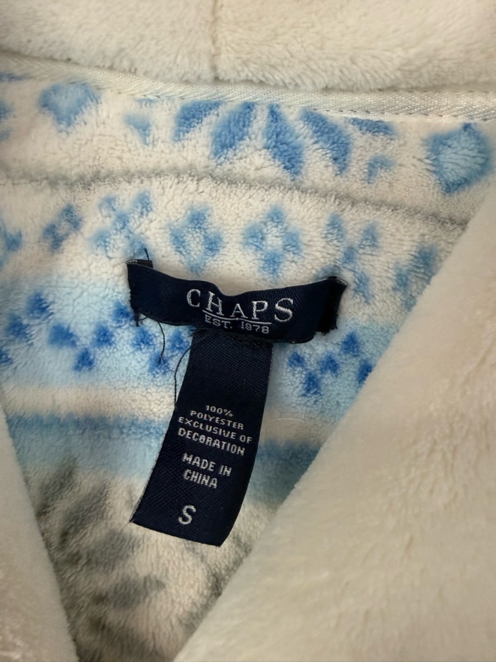 Chaos Blue/White Fuzzy Robe‎ - Picture 11 of 11